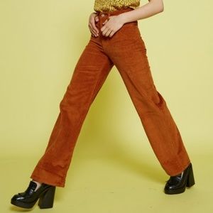 NWT Levi's Ribcage Wide Leg Corduroy Pants Brown